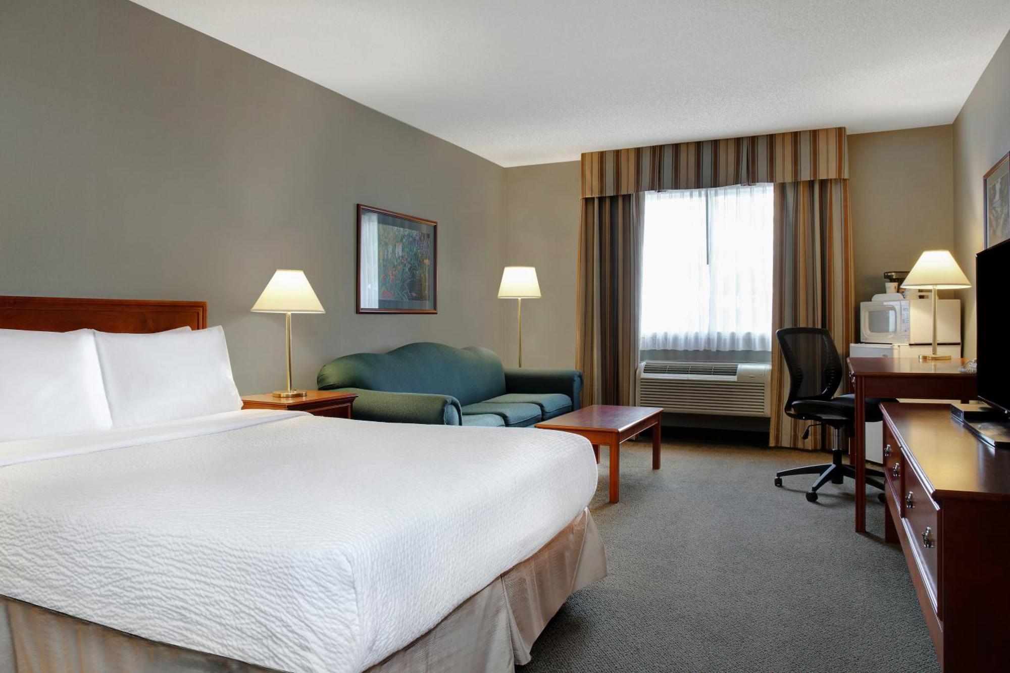Days Inn By Wyndham Whitecourt Εξωτερικό φωτογραφία